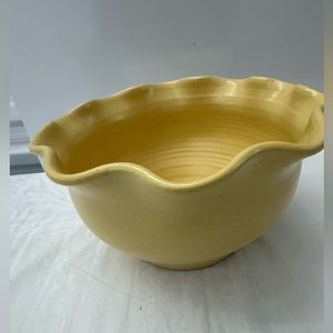 Cagle Road Hand Thrown Pottery Butter Yellow Ruffled Bowl